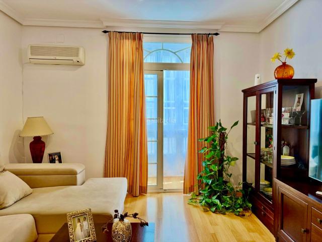 Piso en venta en Cádiz, La Caleta La Viña. Piso en pleno centro de Cádiz muy amplio. Pisos.