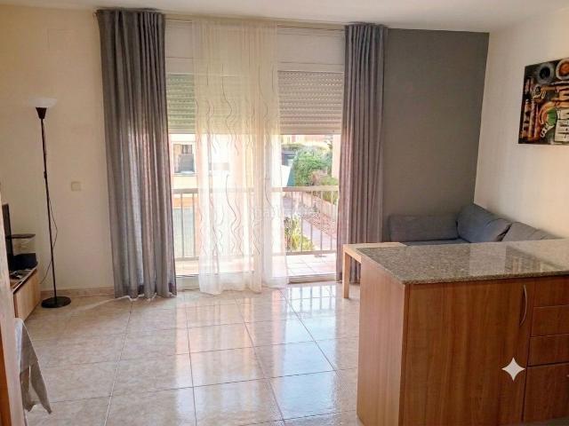 Piso en venta en Calaf. Piso con terraza jardín y piscina. Pisos.