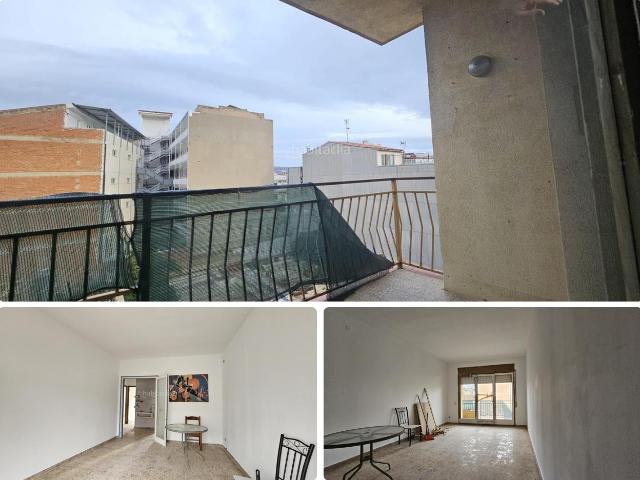 Piso en venta en Calafell, Calafell Platja Costa Dorada. Piso a 50 metros del mar en pleno Calafell Playa ubicación inmejorable. Pisos.