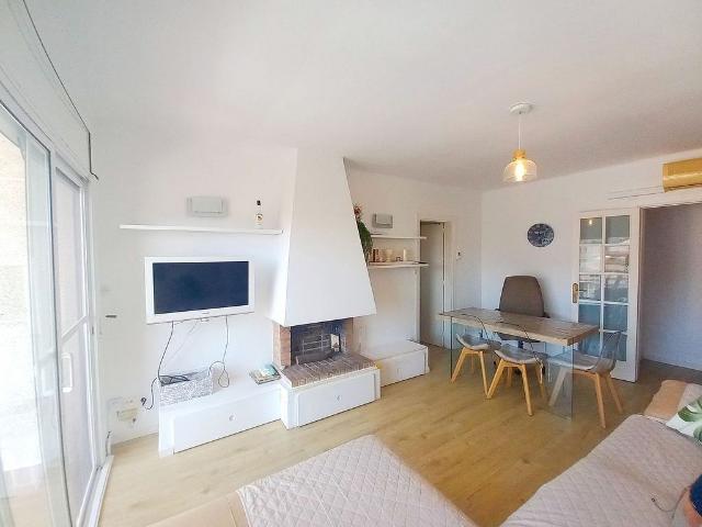 Piso en venta en calle De Jordi Garí, Calafell, de 87 m² 3 habitaciones por 249.000