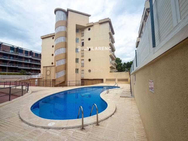 Piso en venta en Calafell, L´Estany Costa Dorada. Calafell piso con terraza, garaje y gran trastero. Pisos.