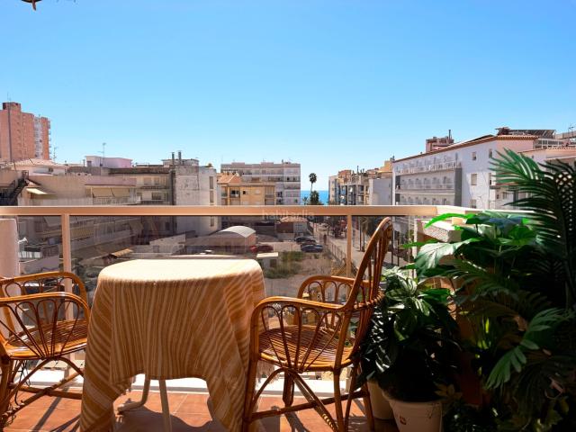 Piso en venta en Calafell, L´Estany Costa Dorada. Piso en Calafell Playa a 200 m del mar. Pisos.