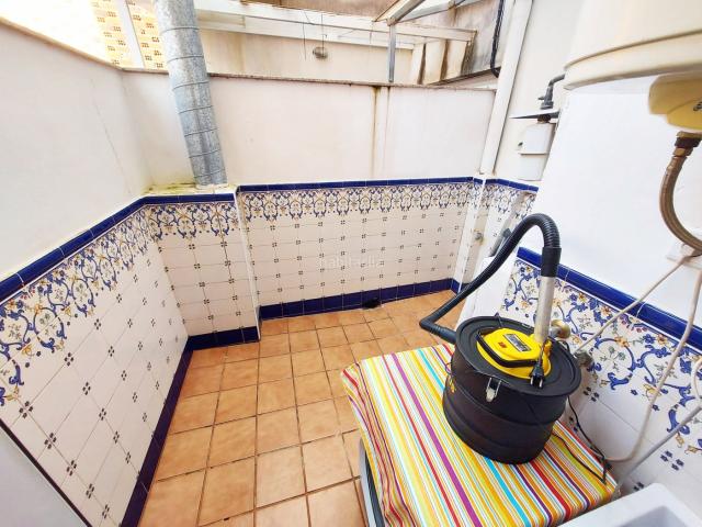 Piso en venta en Calasparra. Gran oportunidad de vivienda con negocio en Calasparra Murcia. Pisos.