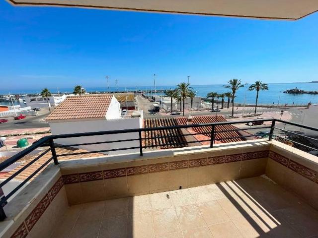 Piso en Venta en Caleta de Vélez