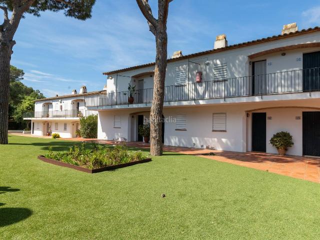 Piso en venta en Calella de Palafrugell Costa Brava. Apartament amb piscina a Calella de Palafrugell. Pisos Calella de.