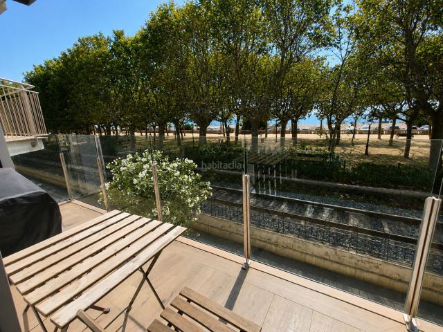 Piso en venta en Calella. Piso dúplex en primera línea de mar moderno y nuevo!. Pisos.