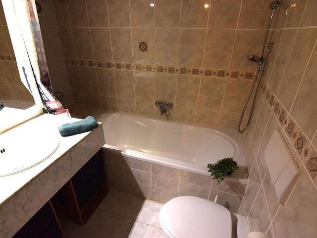 Piso en venta en calle Mugadelta, Castelló d´Empúries, de 70 m² 2 habitaciones por 215.000
