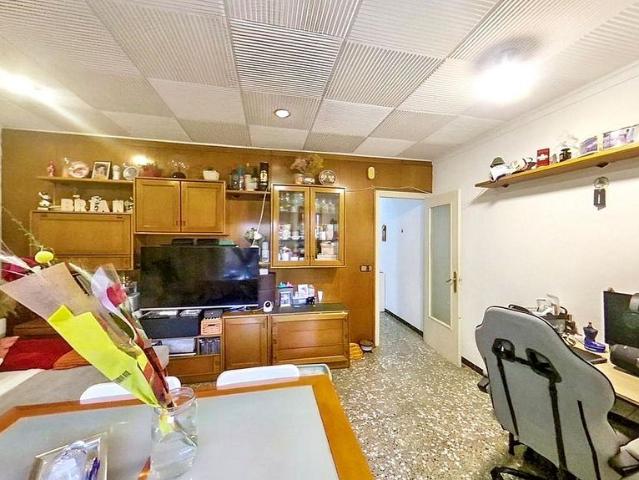 Piso en venta en calle De Muntaner, Sabadell, de 78 m² 3 habitaciones por 240.000