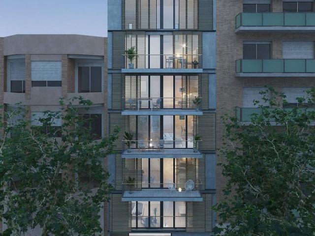 Piso en venta en calle Murcia, Barcelona, de 104 m² 4 habitaciones por 780.000