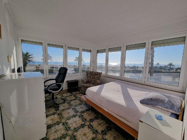 Piso en venta en calle Magraners, Castelló d´Empúries, de 91 m² 2 habitaciones por 365.000