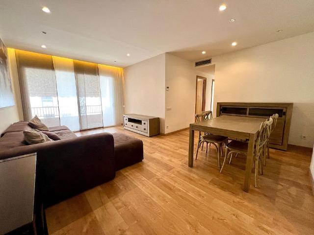 Piso en venta en calle Madrazo, Barcelona, de 90 m² 3 habitaciones por 799.000