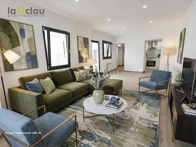 Piso en venta en calle Major, Tona, de 44 m² 3 habitaciones por 187.000