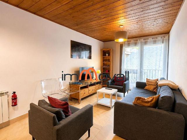 Piso en venta en calle Major, Vall de Boí, La, de 58 m² 2 habitaciones por 219.000