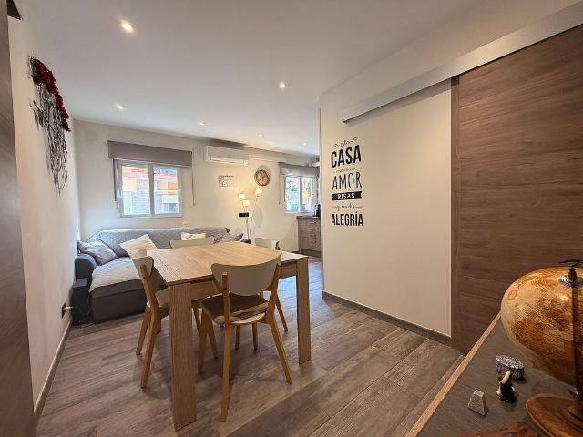 Piso en venta en calle Mas, Hospitalet de Llobregat, L´, de 51 m² 2 habitaciones por 268.000