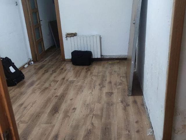 Piso en venta en calle Mas, Hospitalet de Llobregat, L´, de 75 m² 4 habitaciones por 220.000