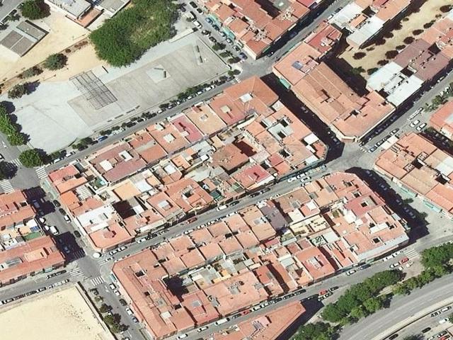 Piso en venta en calle Marathon, Mataró, de 47 m² 3 habitaciones por 108.000
