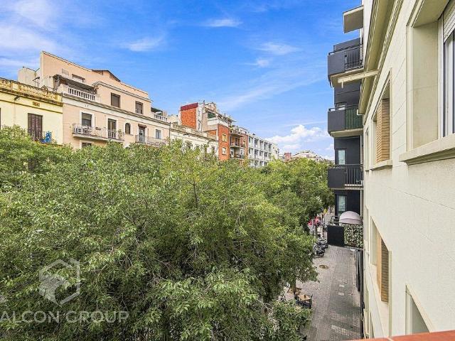 Piso en venta en calle Maragall, Barcelona, de 73 m² 3 habitaciones por 350.000