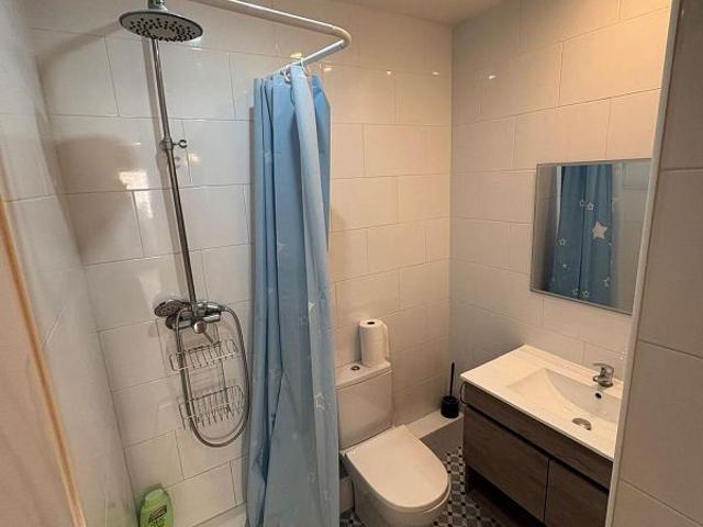 Piso en venta en calle Mare de Déu Dels Desemparats, Hospitalet de Llobregat, L´, de 47 m² 2 habitaciones por 183.000