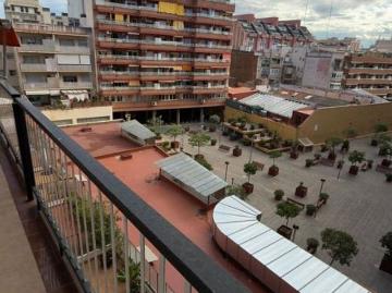 Piso en venta en calle Martí Codolar, Hospitalet de Llobregat, L´, de 91 m² 4 habitaciones por 349.000
