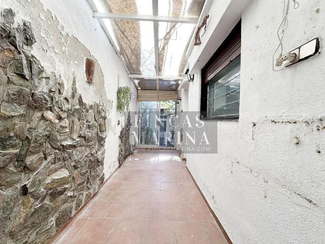 Piso en venta en calle Màrtirs del Setge de, Gavà, de 101 m² 4 habitaciones por 370.000