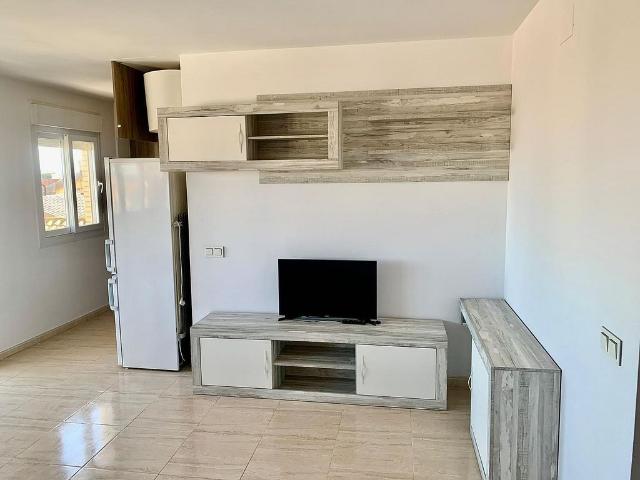Dúplex en venta en calle Mestre Carlos Itarte, Deltebre, de 80 m² 2 habitaciones por 119.500