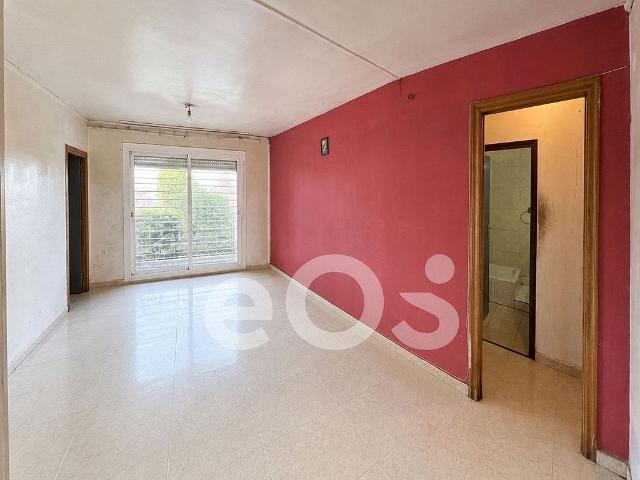 Piso en venta en calle Mestre Josep Rucarols, Martorell, de 85 m² 4 habitaciones por 189.000