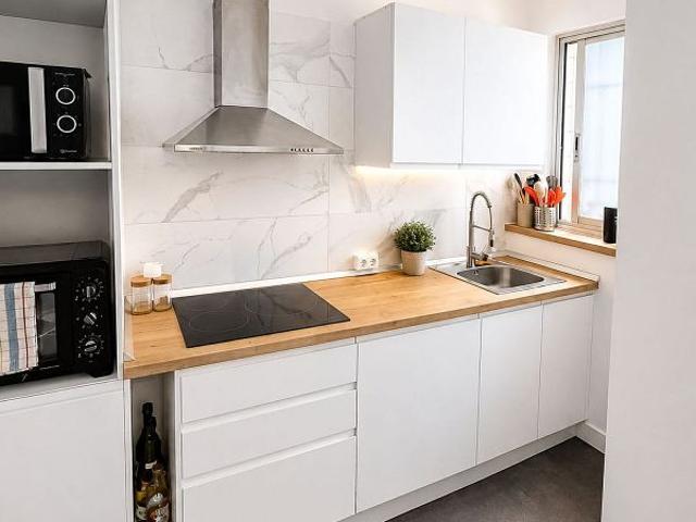 Piso en venta en calle Meridiana, Barcelona, de 79 m² 3 habitaciones por 345.000
