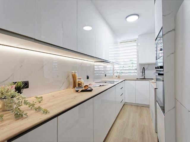 Piso en venta en calle Meridiana, Barcelona, de 86 m² 2 habitaciones por 295.000