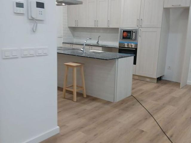 Piso en venta en calle Migdia, Girona, de 111 m² 3 habitaciones por 395.000