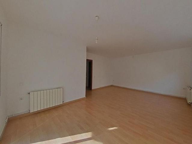 Piso en venta en calle Miquel Àngel, Sant Pere de Ribes, de 88 m² 4 habitaciones por 176.000