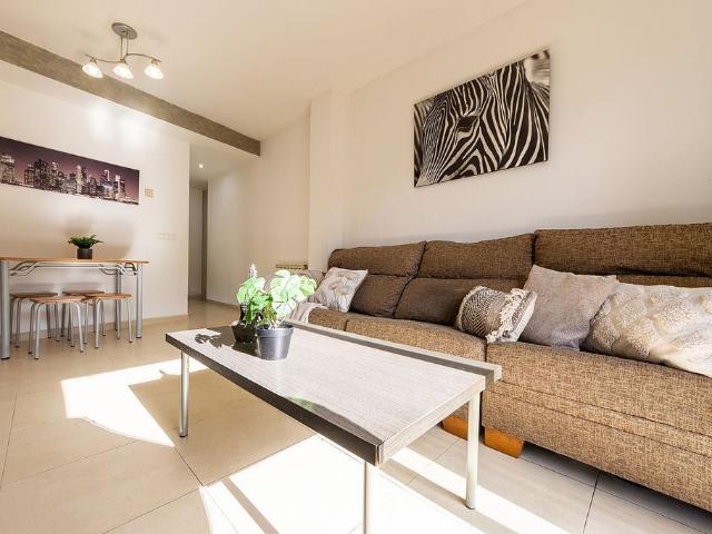 Piso en venta en calle Miquel Coll i Alentorn, Tarragona, de 64 m² 2 habitaciones por 144.000