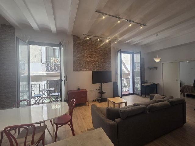 Piso en venta en calle Mirallers, Barcelona, de 116 m² 4 habitaciones por 520.000