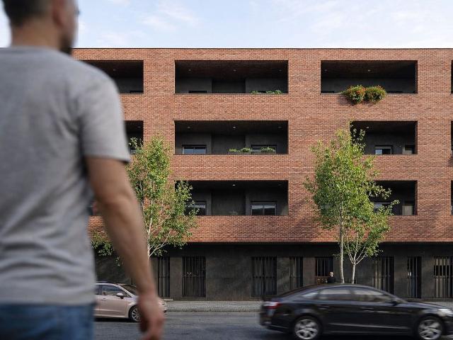 Piso en venta en calle Montalegre, Badalona, de 89 m² 2 habitaciones por 460.000