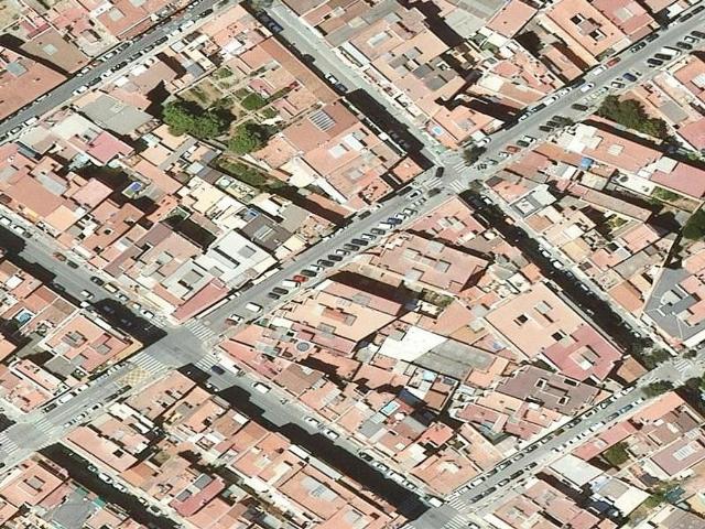 Piso en venta en calle Mossèn Antoni Solanas, Sant Boi de Llobregat, de 70 m² 2 habitaciones por 160.000