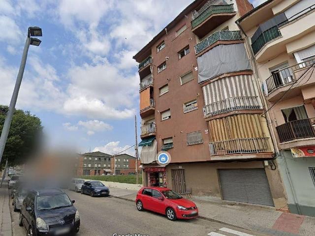 Piso en venta en calle Mossèn Aulet, Manlleu, de 80 m² 3 habitaciones por 106.000