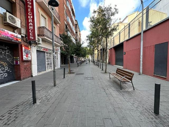 Piso en venta en calle Mossèn Jaume Busquet, Hospitalet de Llobregat, L´, de 47 m² 1 habitación por 102.000