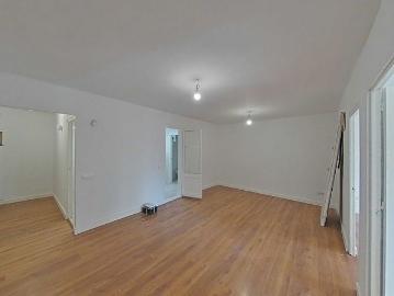 Piso en venta en calle Mossèn Jaume Busquet, Hospitalet de Llobregat, L´, de 47 m² 2 habitaciones por 160.000