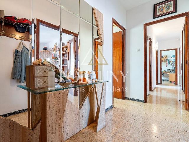 Piso en venta en calle Mossèn Martí, Valls, de 104 m² 4 habitaciones por 149.700