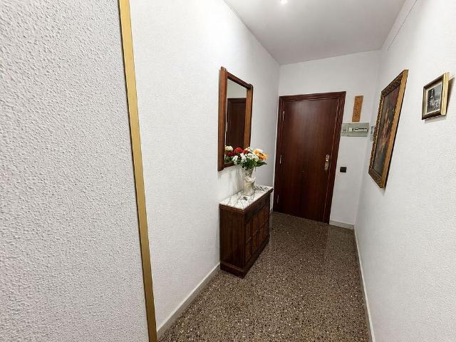 Piso en venta en calle Moragas, Barbera del Vallès, de 105 m² 4 habitaciones por 275.000