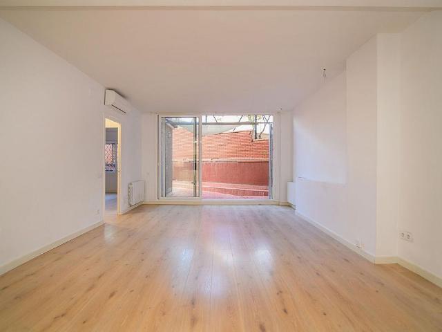 Piso en venta en calle Nicaragua, Barcelona, de 88 m² 3 habitaciones por 640.000