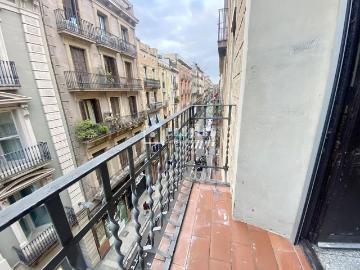Jardins Torres Clavé - Balcón, Ascensor
