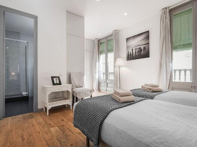 Piso en venta en calle Nou de Sant Francesc, Barcelona, de 90 m² 3 habitaciones por 470.000