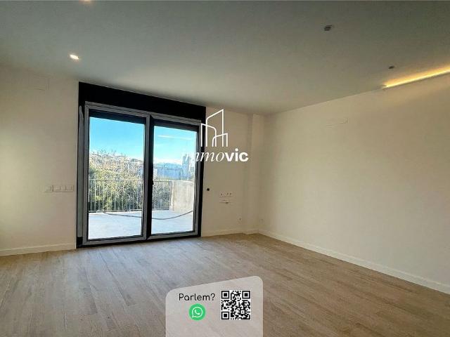 Piso en venta en calle Nou, L'Esquirol, de 60 m² 2 habitaciones por 186.400