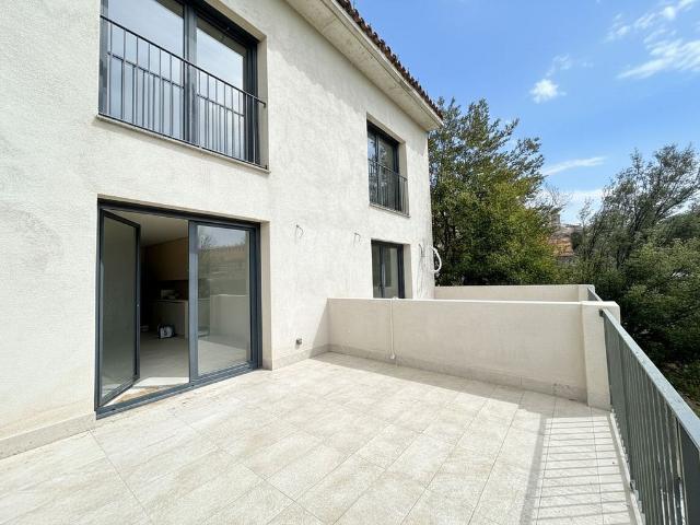 Piso en venta en calle Nou, L'Esquirol, de 69 m² 2 habitaciones por 186.400