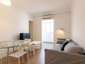 Piso en venta en calle Oliveras D', Hospitalet de Llobregat, L´, de 66 m² 3 habitaciones por 190.000