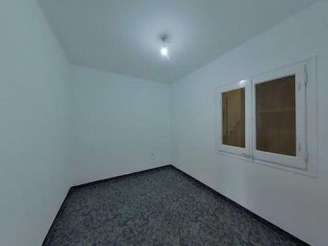 Piso en venta en calle Onze de Setembre, Mollet del Vallès, de 64 m² 3 habitaciones por 113.570