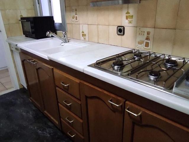 Piso en venta en calle Aveli Xalabarder, Caldes de Montbui, de 100 m² 4 habitaciones por 270.000