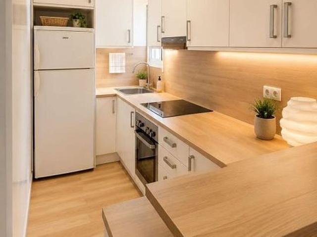Piso en venta en calle Alcalde de Zalamea, Barcelona, de 70 m² 3 habitaciones por 440.000