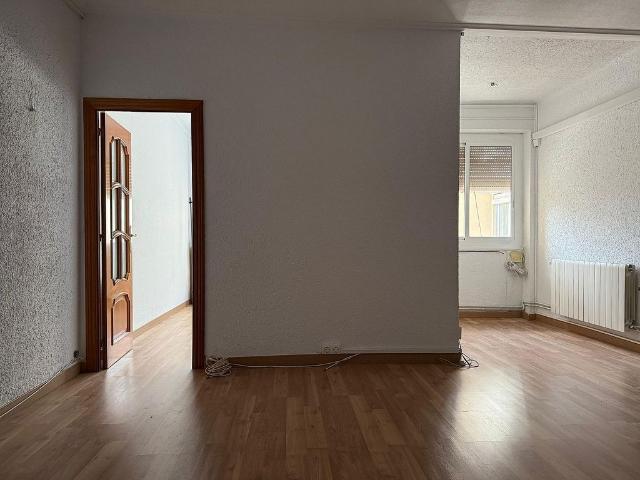 Piso en venta en calle Aldana, Barcelona, de 59 m² 2 habitaciones por 395.000