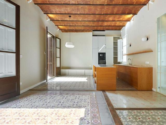 Piso en venta en calle Ample, Barcelona, de 118 m² 3 habitaciones por 670.000